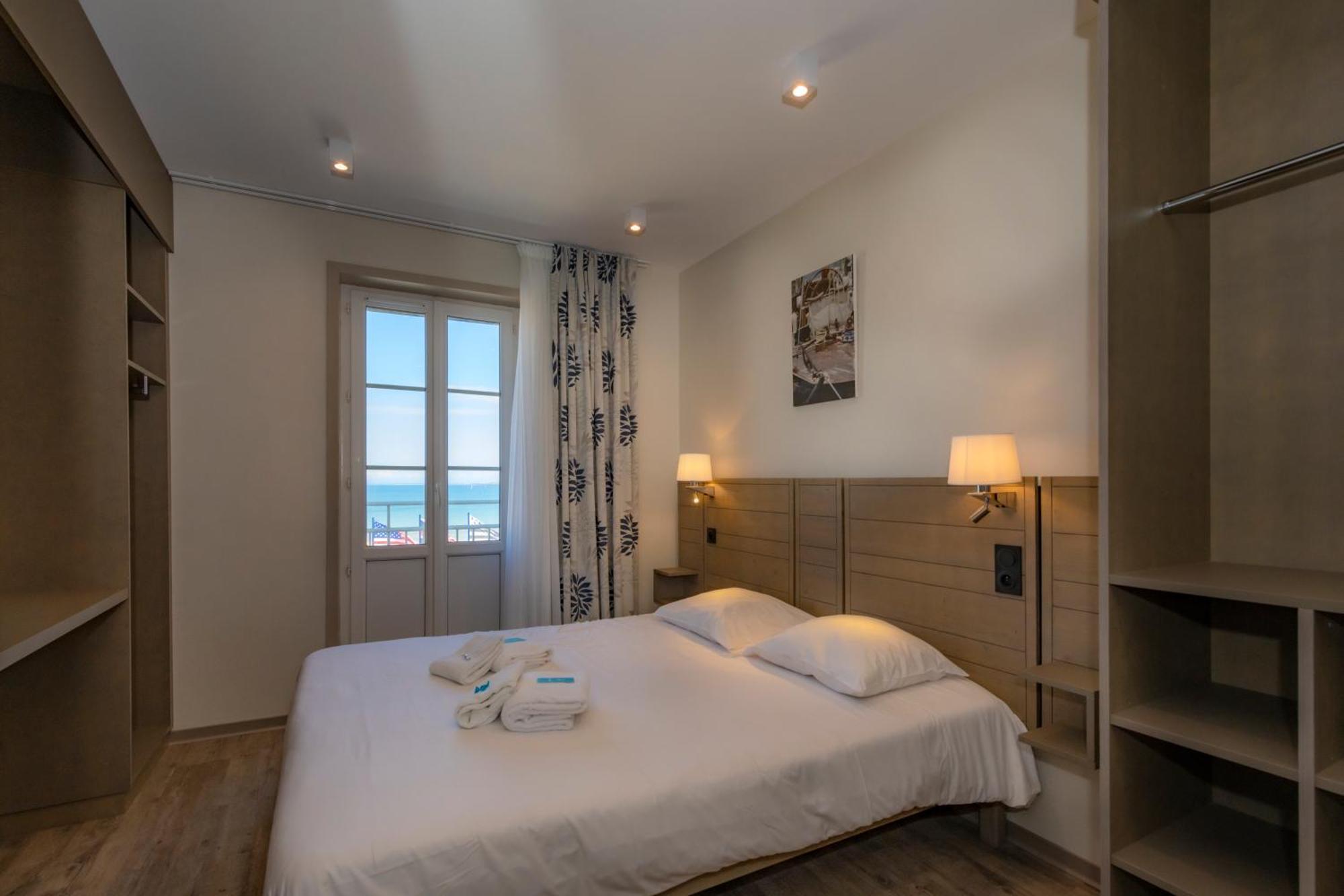Hotel Des Bains Saint-Cast-le-Guildo Exterior foto