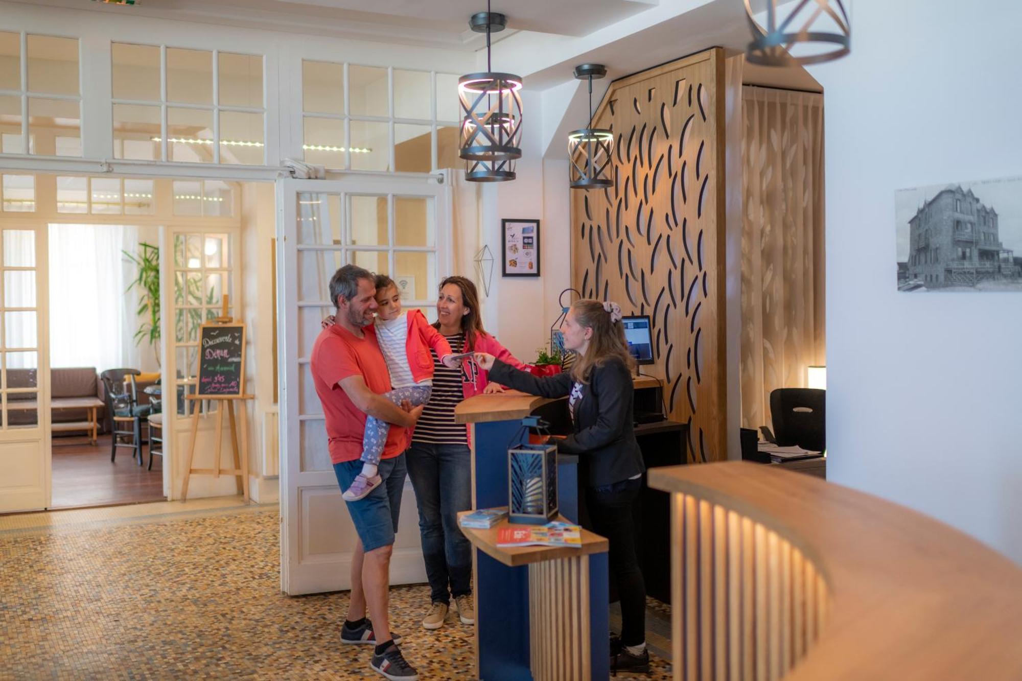 Hotel Des Bains Saint-Cast-le-Guildo Exterior foto