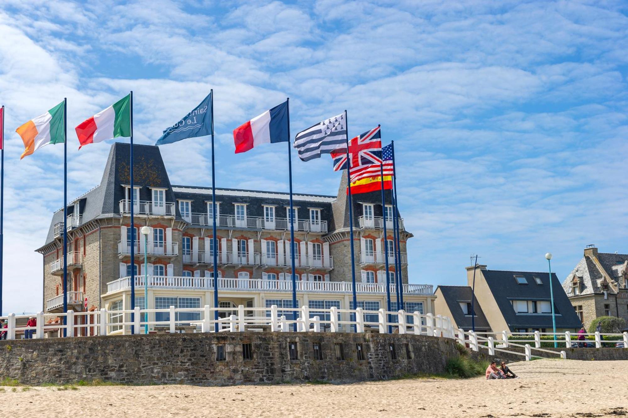 Hotel Des Bains Saint-Cast-le-Guildo Exterior foto